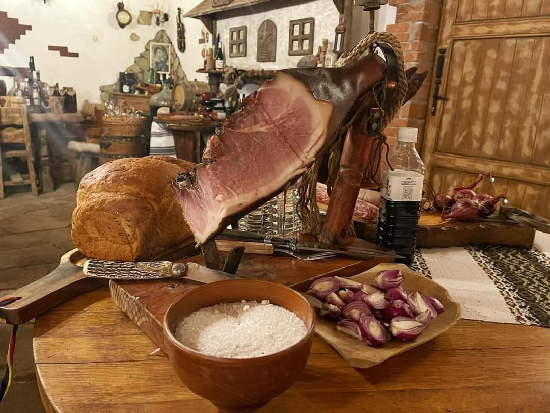 Hotel Casa Baciu Fundu Moldovei Esterno foto