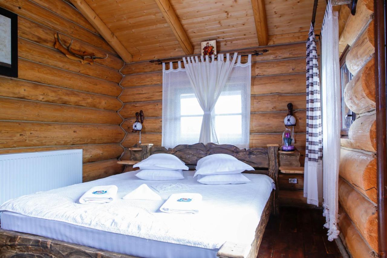Hotel Casa Baciu Fundu Moldovei Esterno foto