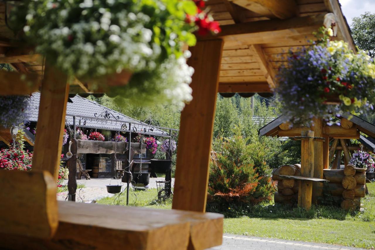 Hotel Casa Baciu Fundu Moldovei Esterno foto