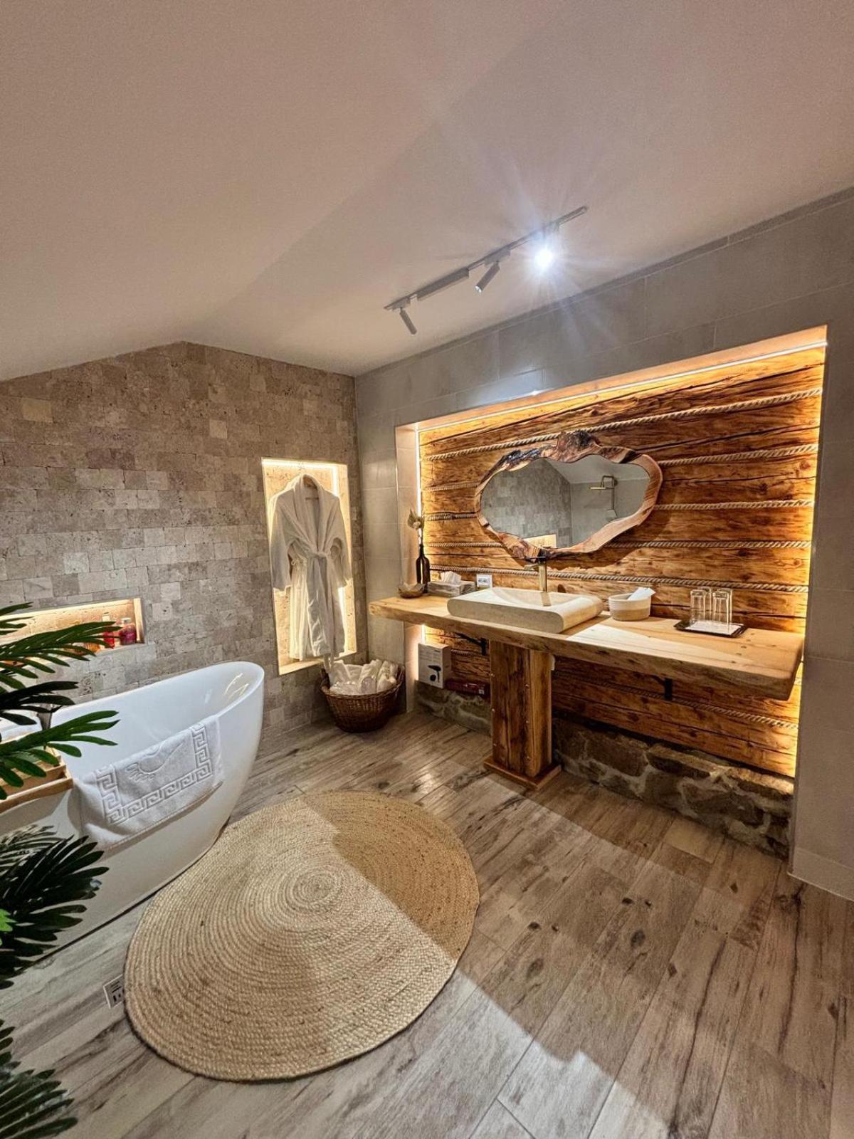 Hotel Casa Baciu Fundu Moldovei Esterno foto